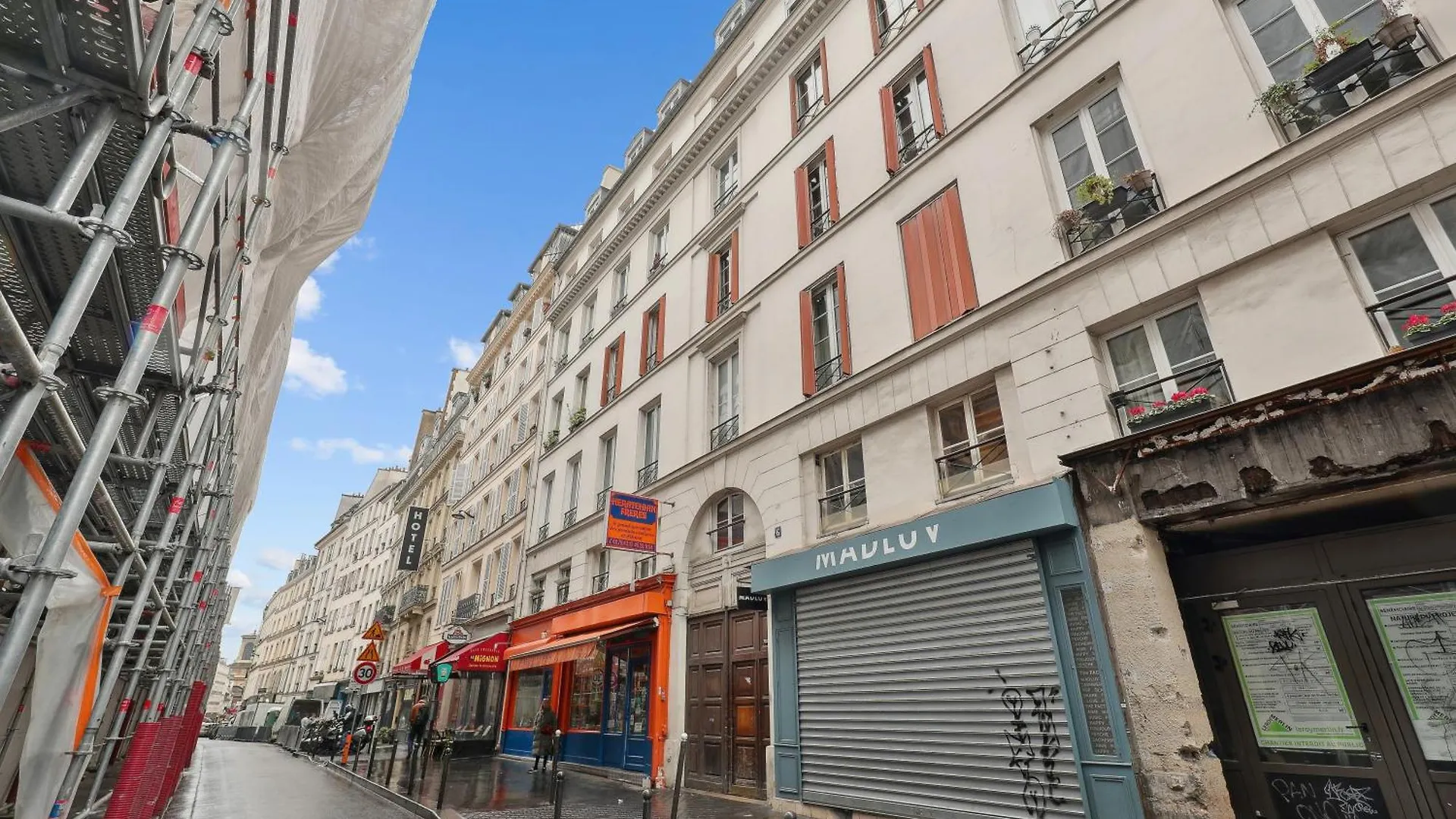 Bel Appartement Pres De Notre Dame De Lorette By Weekome Paris Guest house